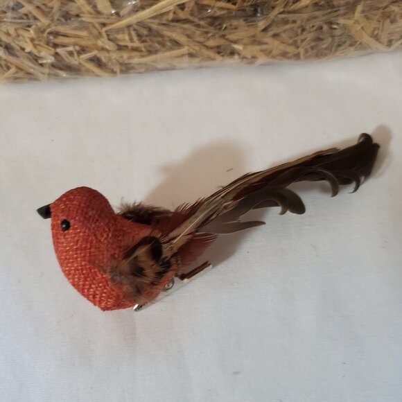 Rustic 5” Burlap Birds with Natural Feathers Clip Ornaments – Set of (3) - Picture 3 of 9